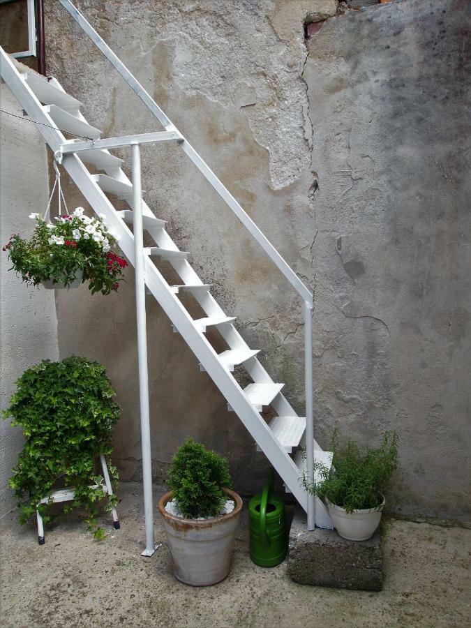 Chic Apartment Zagreb Exterior foto